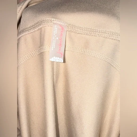 Free People Movement Ruched Ankle Legging in Clay NWOT - Picture 7 of 7